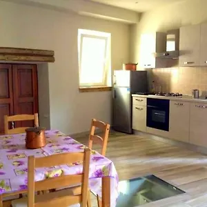 La Giazzera Apartment